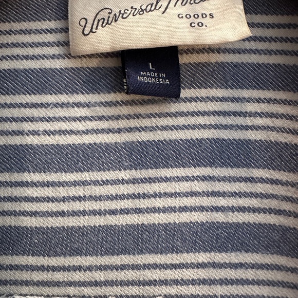 Universal Threads Striped Button Down - Picture 3 of 4